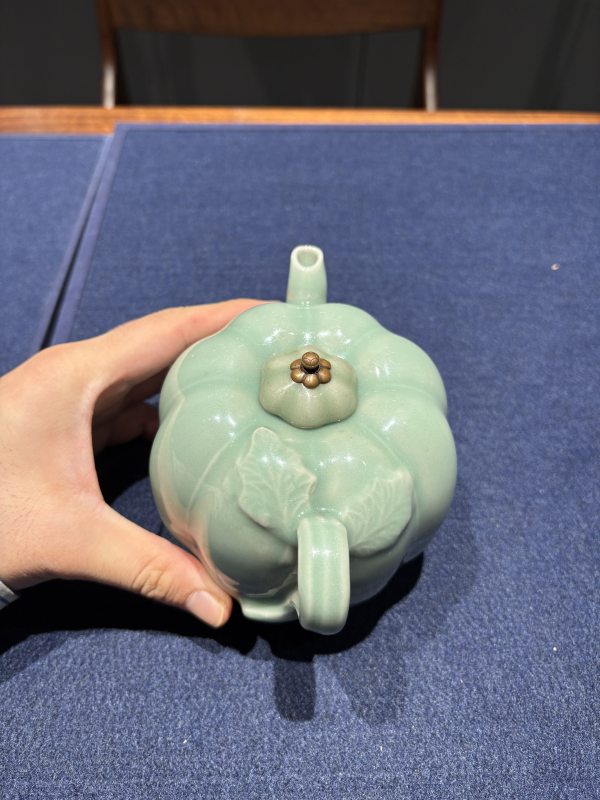 明 龙泉青釉瓜棱水注 - 图8
