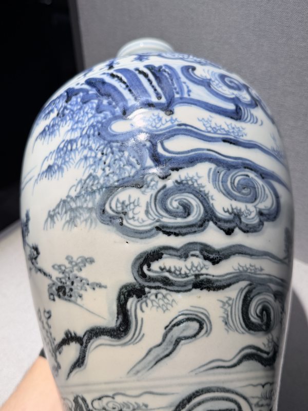 明天顺 青花药神人物梅瓶 - 图13