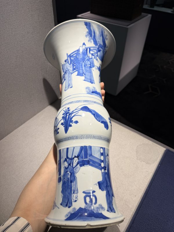 清康熙 青花高士图花觚一对 - 图15
