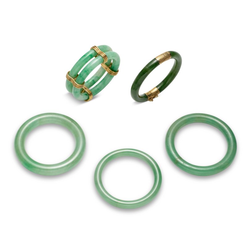 二十世紀 碧玉翠玉青玉鐲共五件 | FIVE JADE AND JADEITE BANGLES