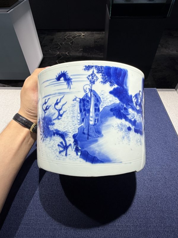 明崇祯 青花“罗汉讲经”图三足炉 - 图5
