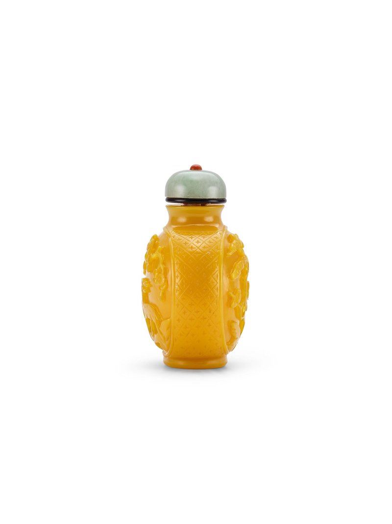 清　黃料鹿鶴同春圖鼻煙壺 | A YELLOW GLASS 'LONGEVITY' SNUFF BOTTLE - 图6