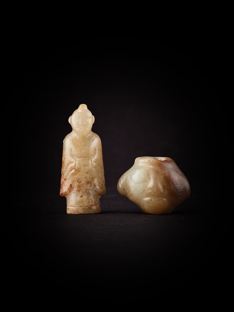 明或更早　小玉俑 | A JADE MININATURE FIGURE