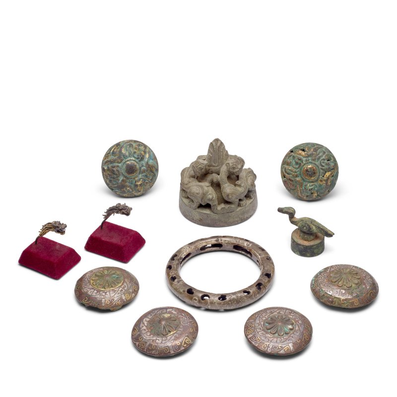 戰國至明 青銅及鎏金銅配飾十一件 | ELEVEN BRONZE AND GILT BRONZE FITTINGS AND WARES