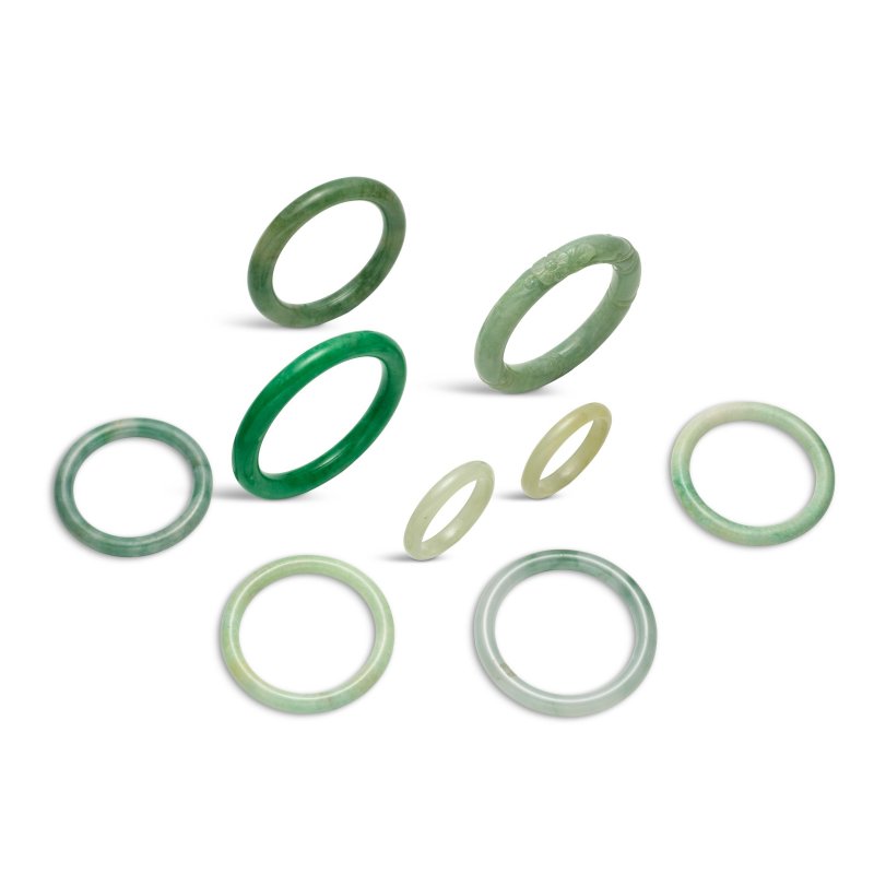 二十世紀 青玉翠玉鐲共九件 | NINE JADE AND HARDSTONE BANGLES