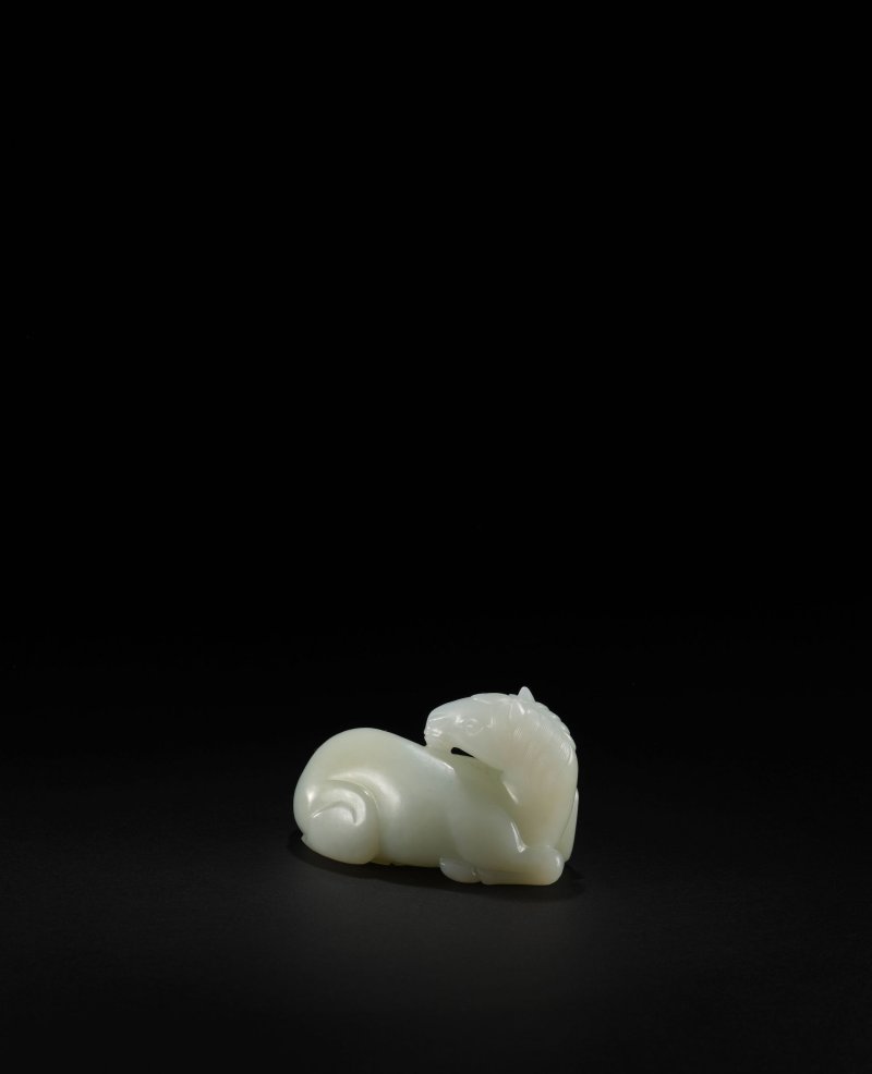 清十八/十九世紀　白玉馬 | A WHITE JADE CARVING OF A HORSE - 图4