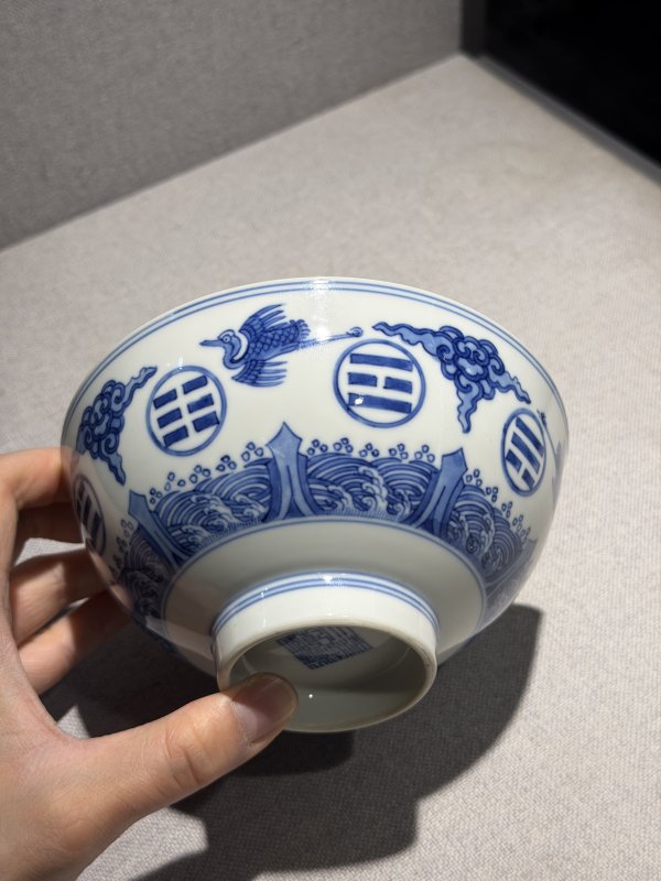 清乾隆 青花云鹤纹碗一对 - 图26
