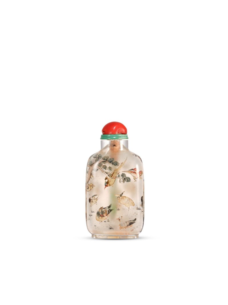 己巳年（1929）葉仲三款 水晶內畫百鳥圖鼻煙壺 | AN INSIDE-PAINTED CRYSTAL 'HUNDRED BIRDS' SNUFF BOTTLE