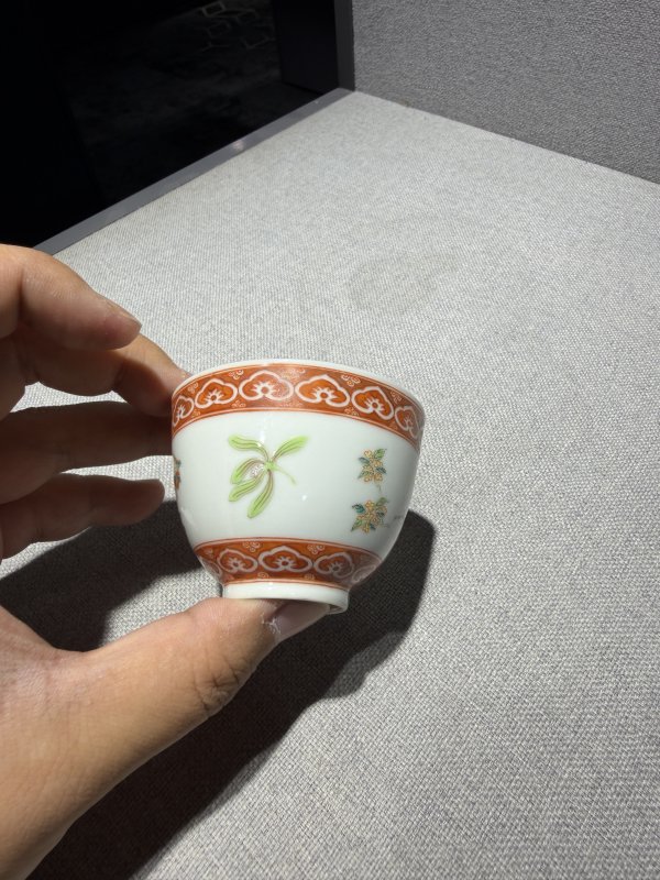 清嘉庆 粉彩折枝花卉纹酒圆一对 - 图6