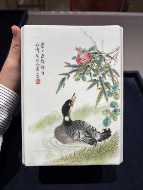 民国 何许人画花鸟图四方大笔筒 - 图10