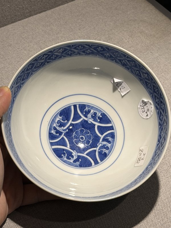 清乾隆 青花云鹤纹碗一对 - 图31