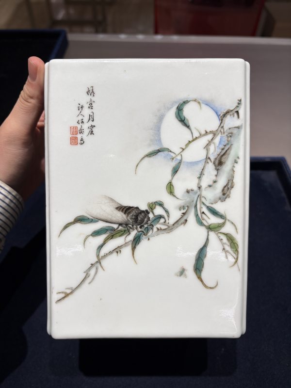 民国 何许人画花鸟图四方大笔筒 - 图11