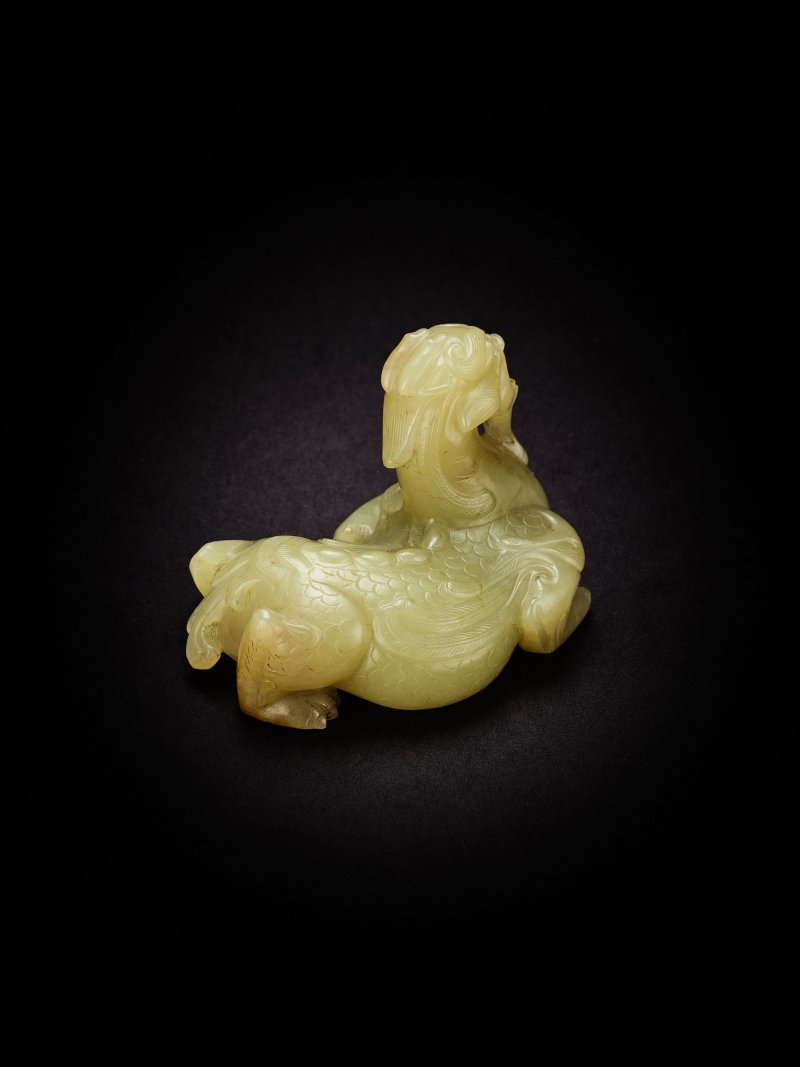 清　黃玉瑞獸 | A YELLOW JADE FIGURE OF A MYTHICAL BEAST - 图2