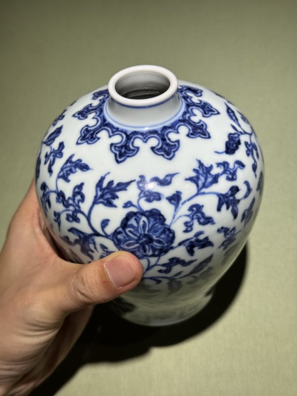 清雍正 御制仿宣窑青花缠枝花卉纹茶叶罐 - 图17
