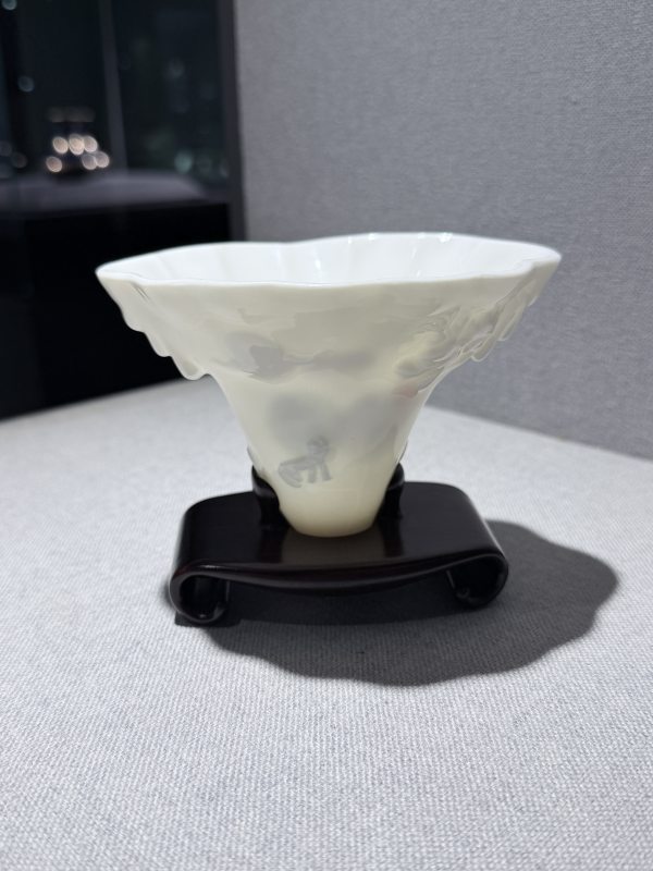 清早期 德化白釉莫奈何杯 - 图2