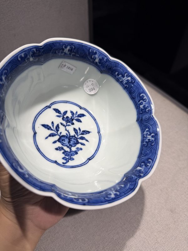 清雍正 青花折枝花卉纹花口高足碗 - 图9