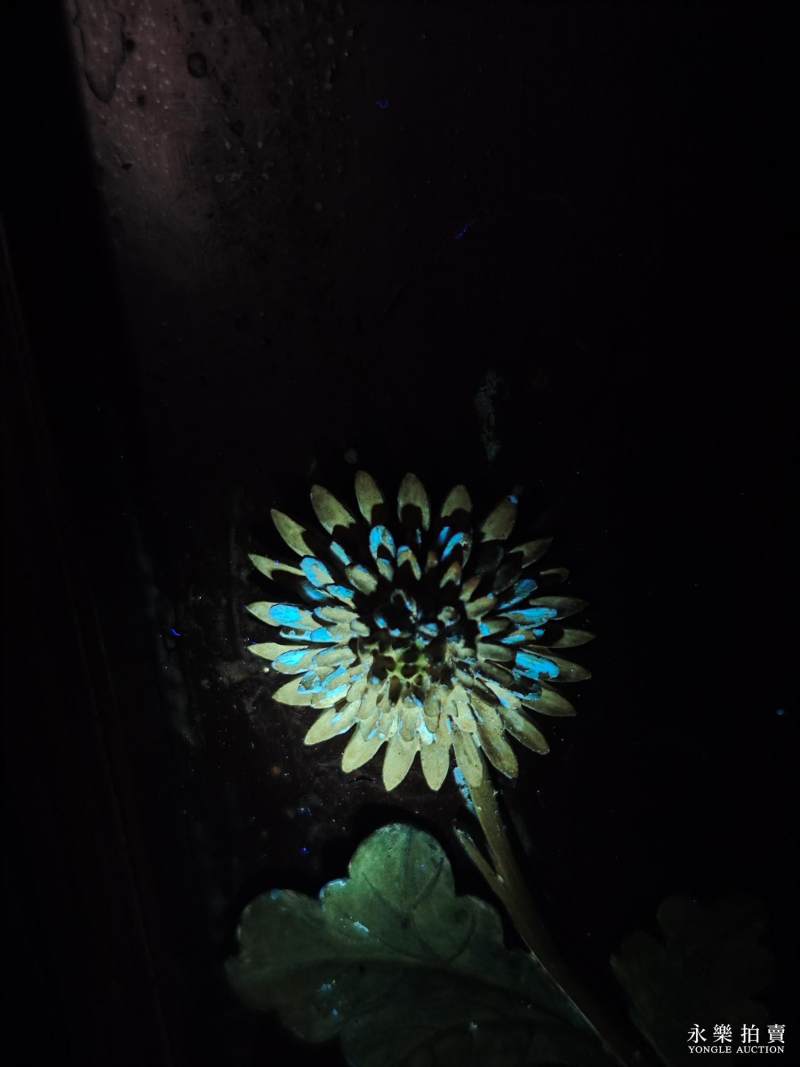 清乾隆 御制紫檀嵌瓷饰芙蓉石御题「菊花」转心插屏 - 图17