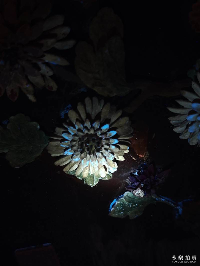 清乾隆 御制紫檀嵌瓷饰芙蓉石御题「菊花」转心插屏 - 图18