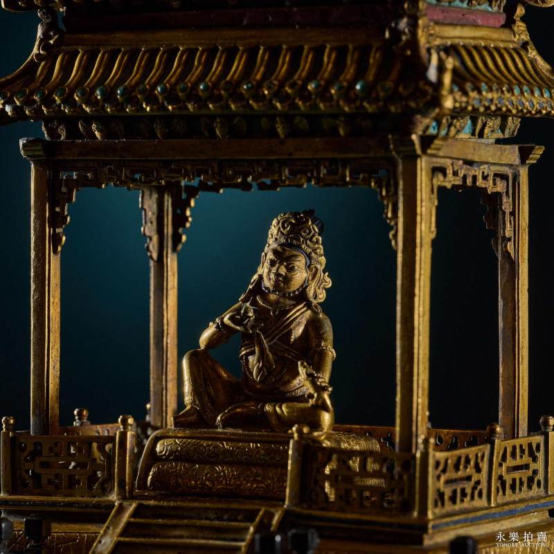 清康熙 （宫廷）铜鎏金黄财神填珐琅殿式佛龛（一组） - 图9