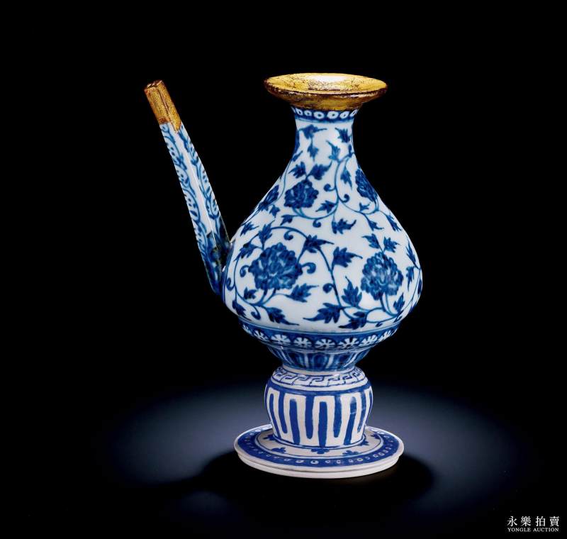 明永乐 青花缠枝牡丹纹净水瓶 - 图2