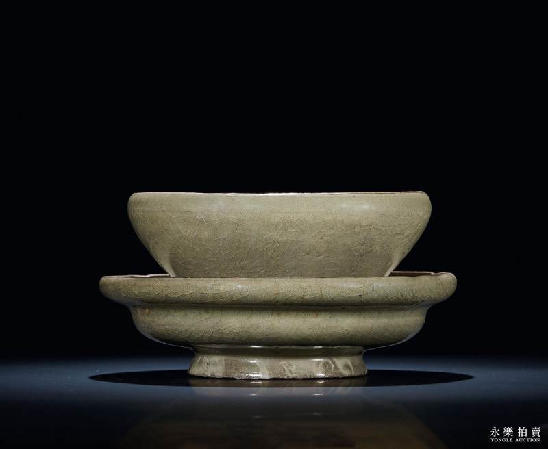 明 青釉堆塑盏托（一套） - 图2
