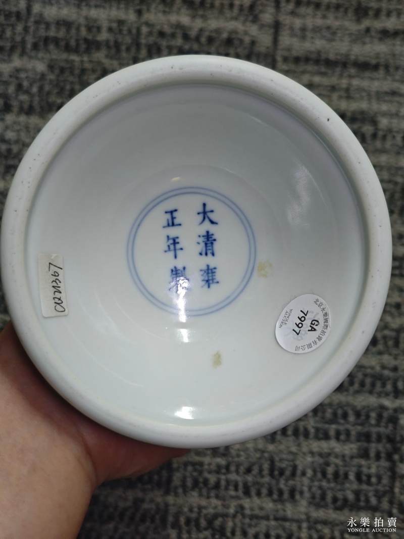 清雍正 斗彩缠枝茶花纹烛台 - 图10