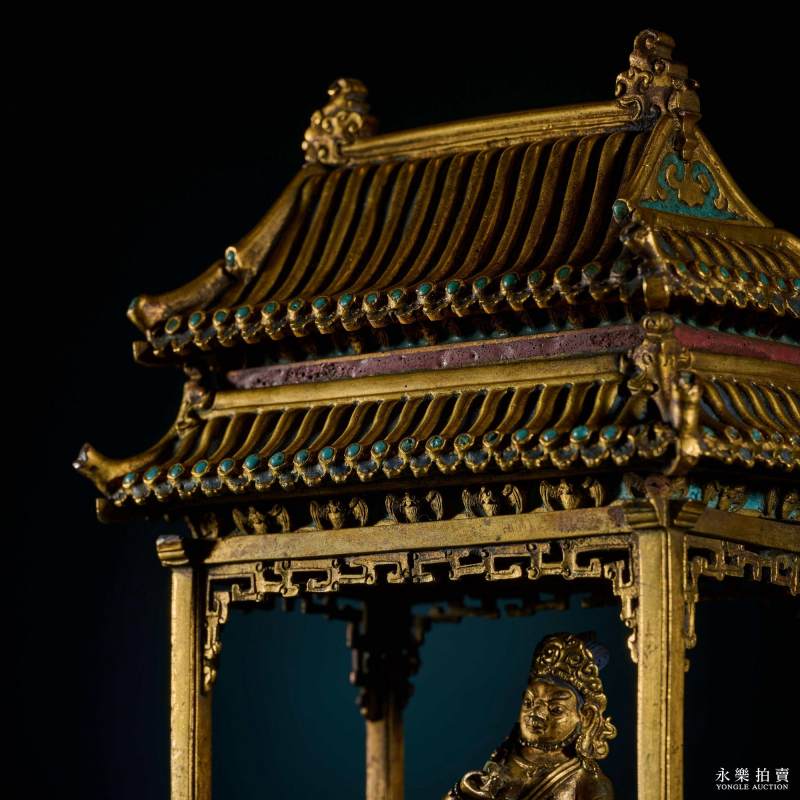 清康熙 （宫廷）铜鎏金黄财神填珐琅殿式佛龛（一组） - 图12
