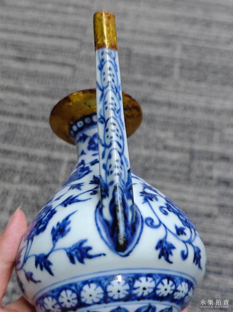 明永乐 青花缠枝牡丹纹净水瓶 - 图15