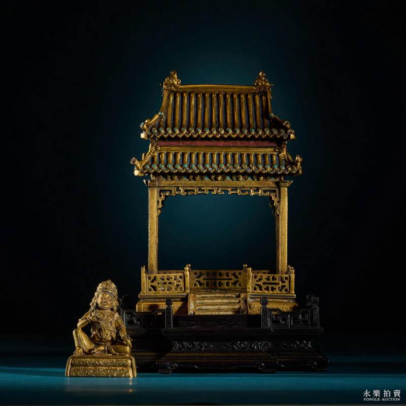 清康熙 （宫廷）铜鎏金黄财神填珐琅殿式佛龛（一组） - 图13