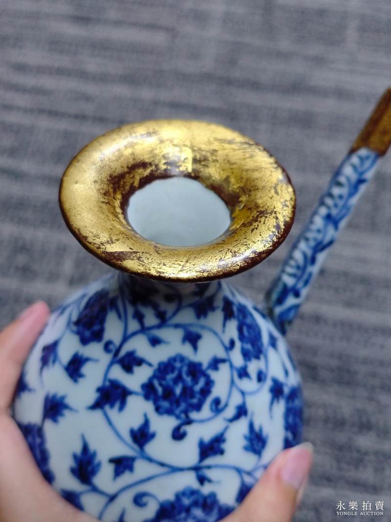 明永乐 青花缠枝牡丹纹净水瓶 - 图16