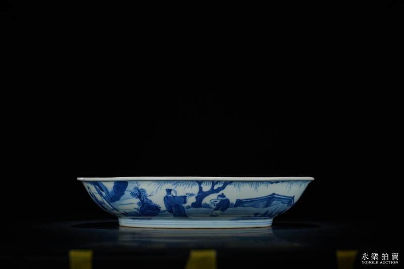 清康熙 青花庭院高士图盘 - 图3