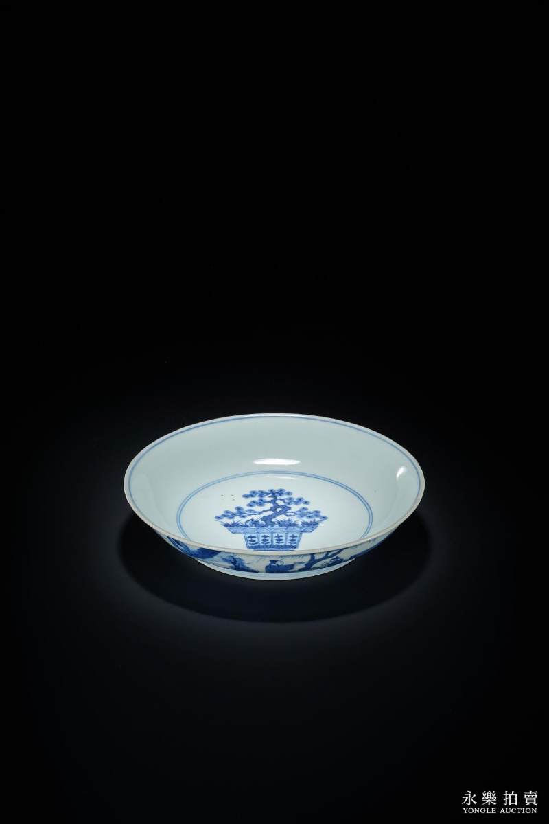 清康熙 青花庭院高士图盘 - 图5