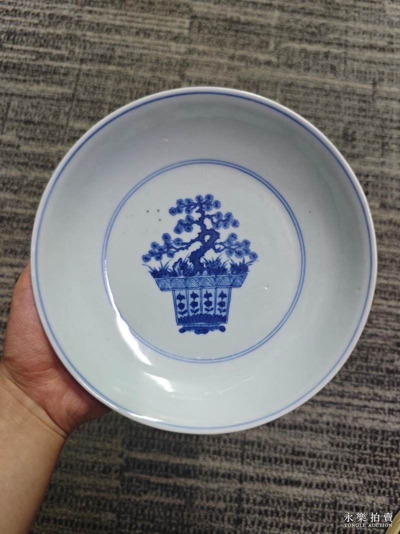 清康熙 青花庭院高士图盘 - 图8