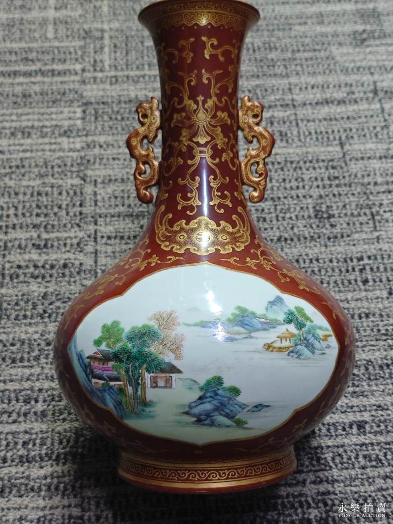 清乾隆 酱釉描金粉彩开光山水图双龙耳瓶 - 图10