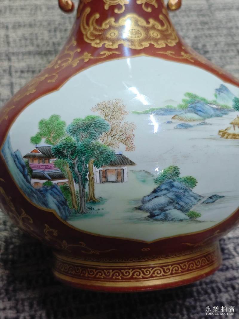 清乾隆 酱釉描金粉彩开光山水图双龙耳瓶 - 图12
