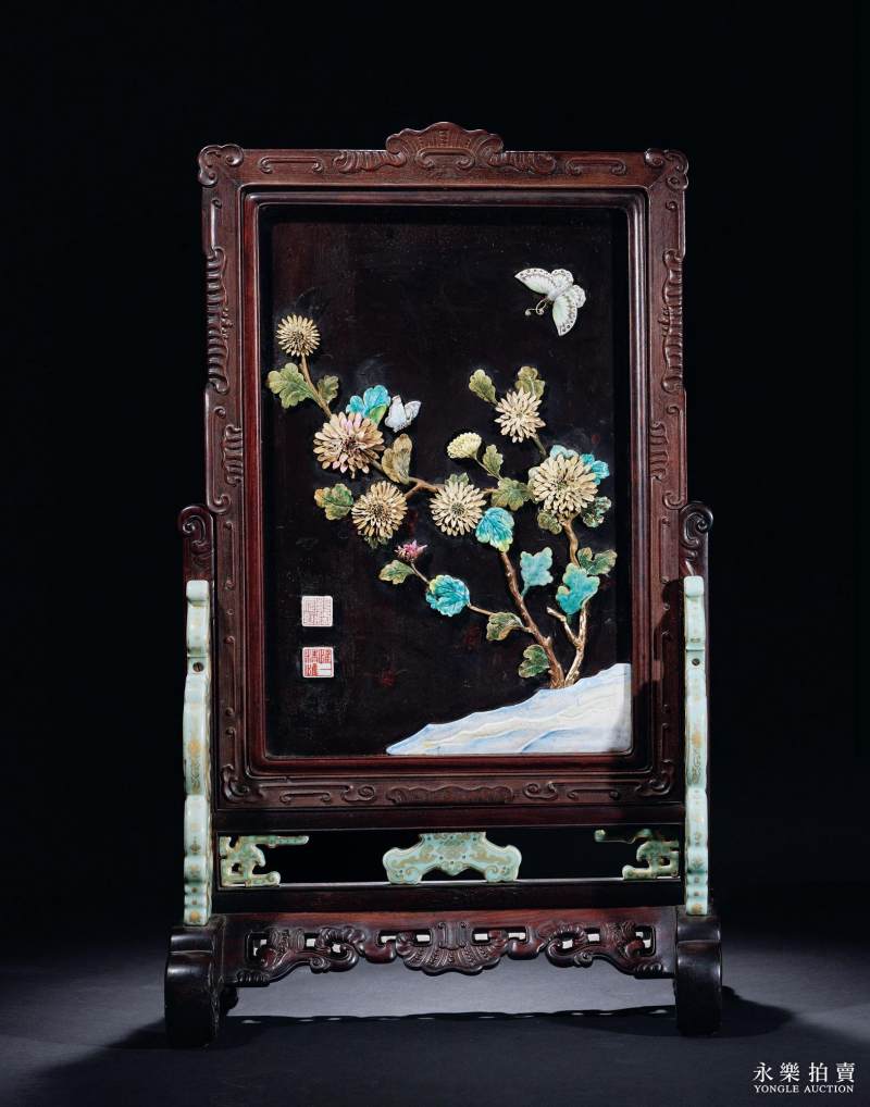 清乾隆 御制紫檀嵌瓷饰芙蓉石御题「菊花」转心插屏 - 图2