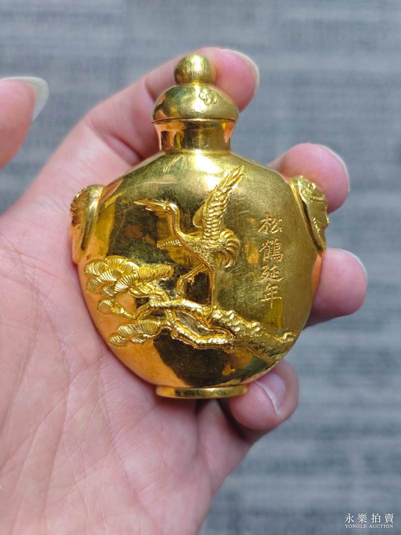 清 金质松鹤延年纹鼻烟壶 - 图10
