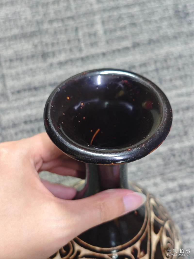 明 黑釉剔花牡丹纹玉壶春瓶 - 图6
