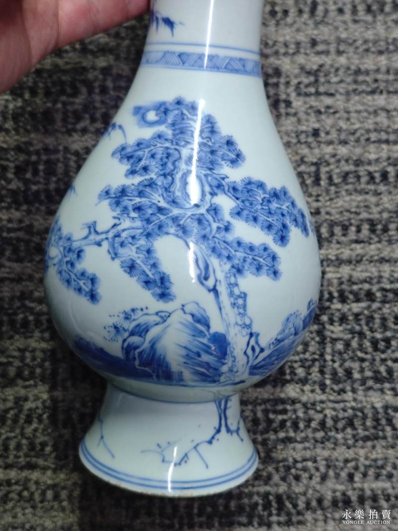 清雍正 青花岁寒三友图琵琶尊 - 图8
