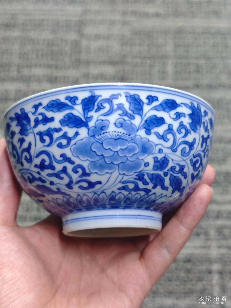 清康熙 青花缠枝牡丹纹碗 - 图3