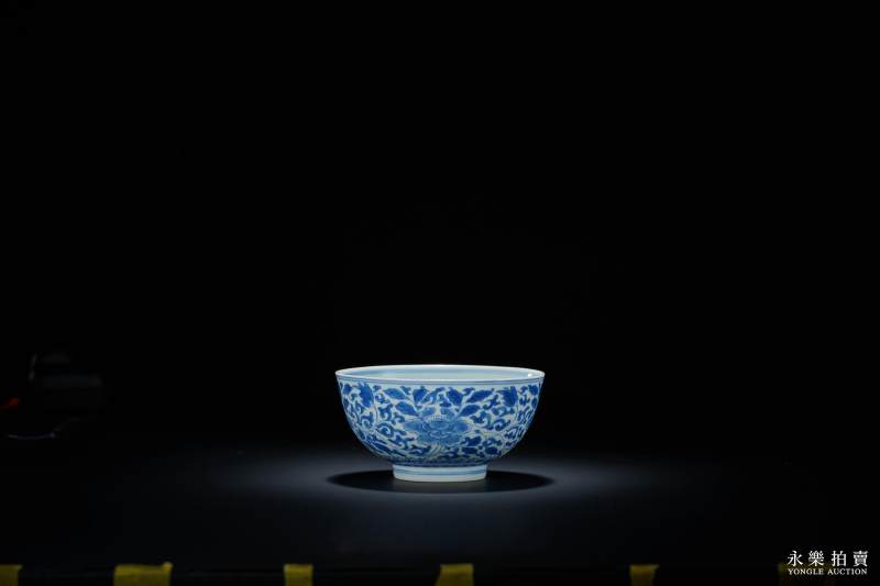 清康熙 青花缠枝牡丹纹碗 - 图4