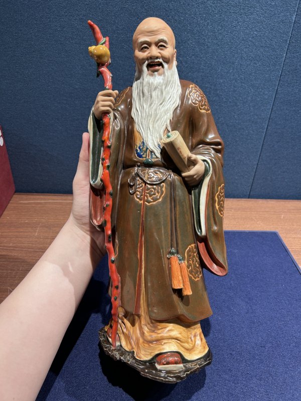 民国 曾龙升粉彩寿星瓷塑 - 图2