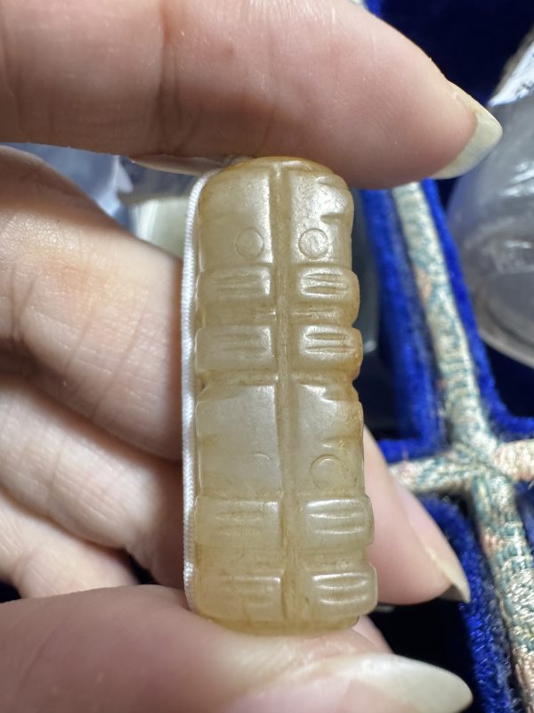 明 玉兽、玉琮式勒 - 图5