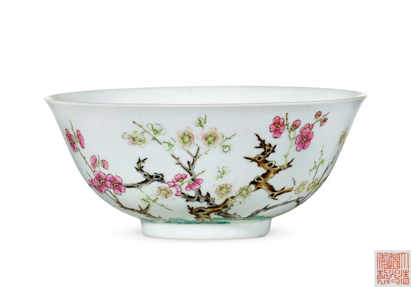 清道光 粉彩梅花纹碗