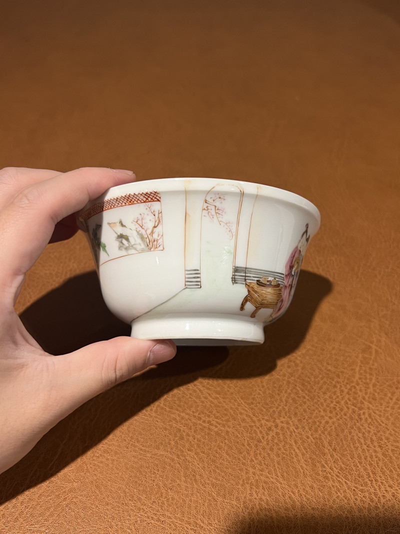 清雍正 粉彩人物杯 - 图4