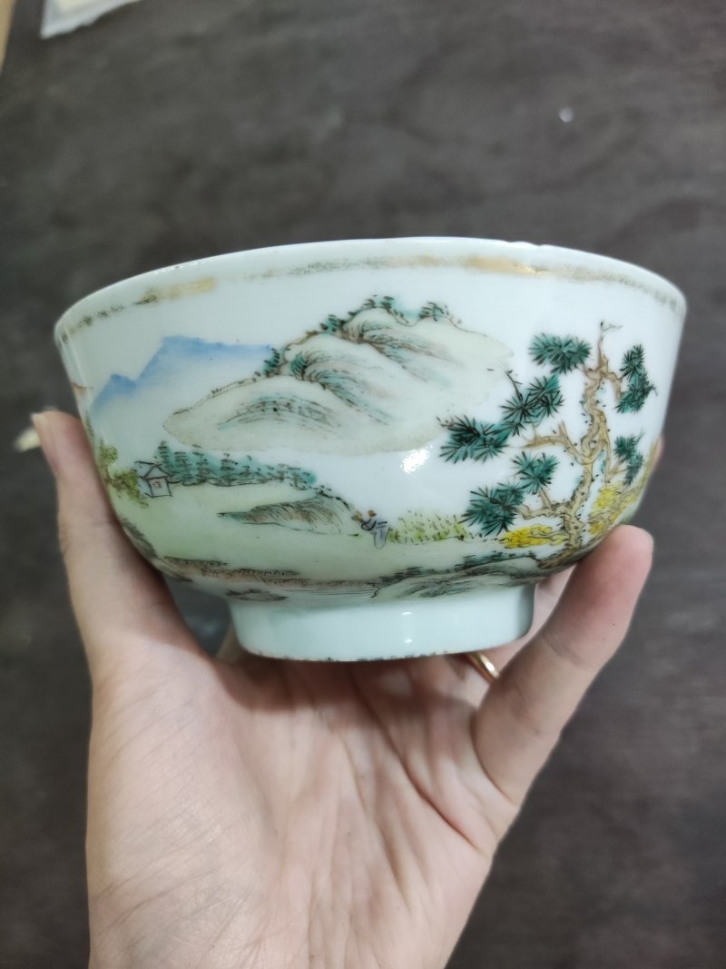 清 少维款浅绛彩山水碗 - 图3