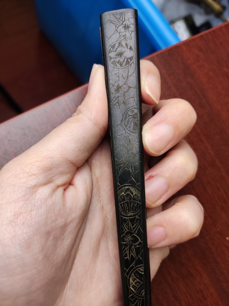 清 漆暗刻花卉纹扇骨 - 图3