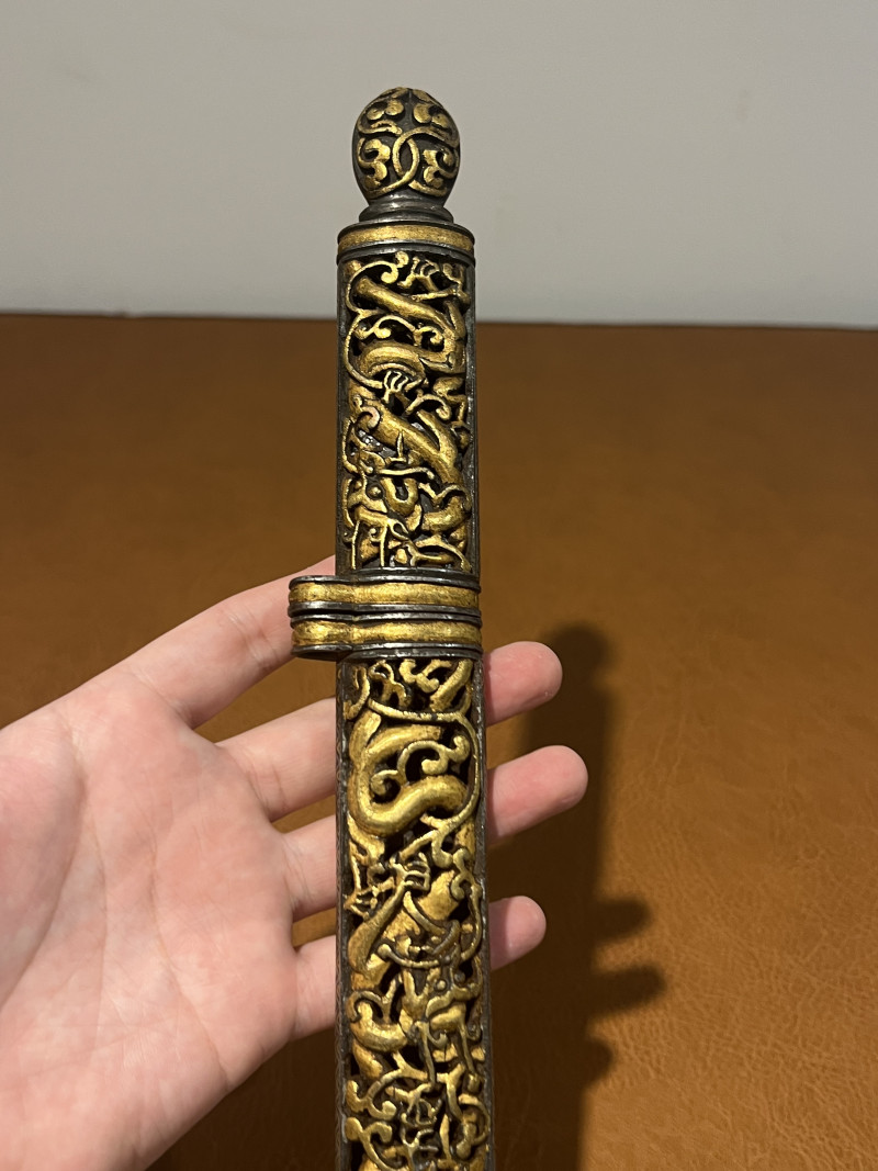 明 铁鋄金鋄银穿花龙纹信筒 - 图3