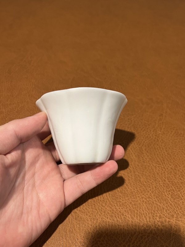 十七世纪 德化暗刻梅花杯 - 图3
