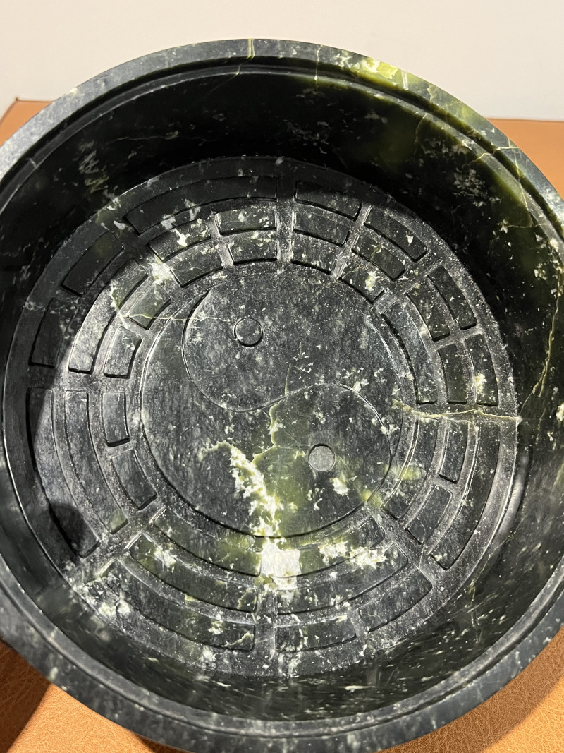 清 碧玉八卦纹炉 - 图7